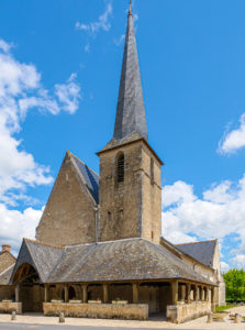 Cheverny, Eglise et Caquetoir-CC BY-NC Jacques BOUBY