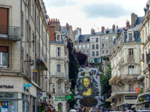 Blois, escalier Denis Papin-CC BY-NC Jacques BOUBY