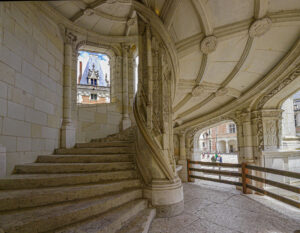 Blois, Aile François 1er, escalier, détail-CC BY-NC Jacques BOUBY