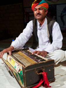Rajasthan, Gajner Palace, musique et danses-CC BY-NC Jacques BOUBY