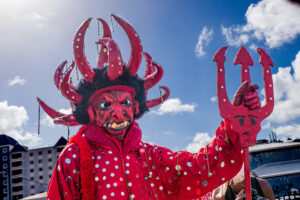 diable rouge-mardi gras-carnaval -martinique-CC BY-NC Jacques BOUBY