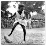 Danseuse-de-Sabar-Expo DAKAR 1981-CC BY-NC Jacques BOUBY